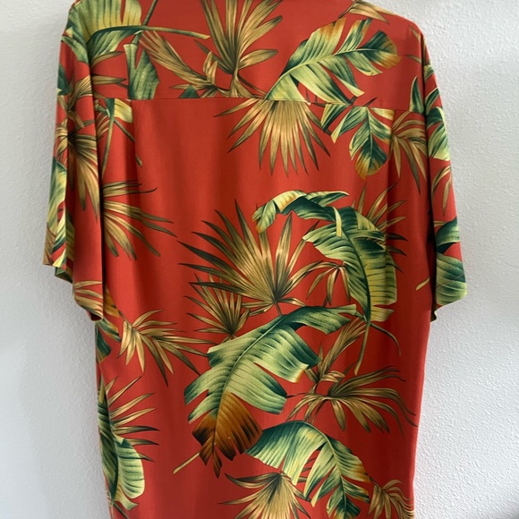 Mens Tommy Bahama M like new - Picture 3 of 9